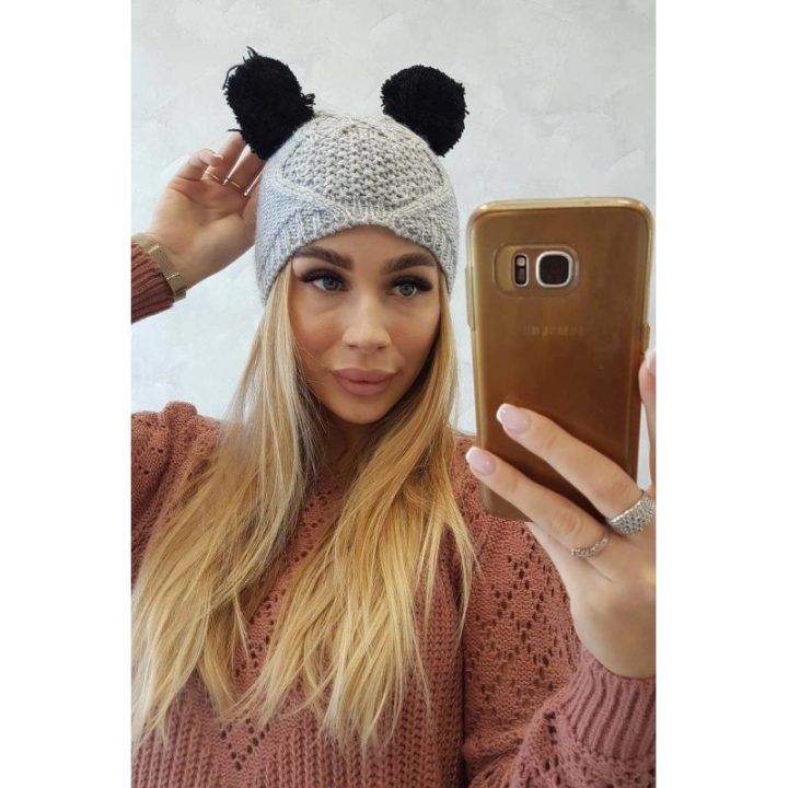 Moteriška žieminė kepurė su dviem bumbulais ir fliso pamušalu, pilka