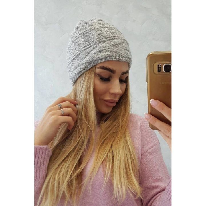 Moteriška žieminė kepurė su fliso pamušalu Edyta, tamsiai violetinė