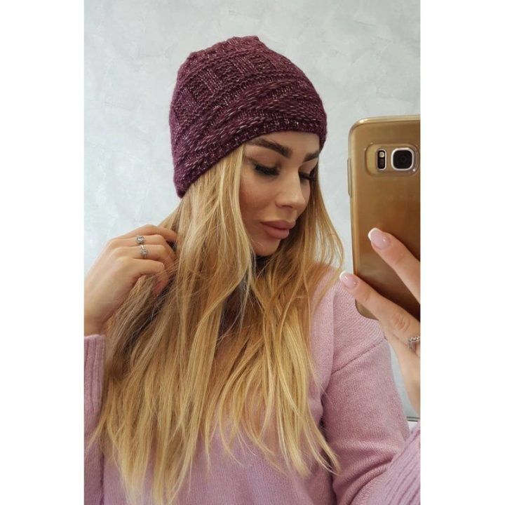 Moteriška žieminė kepurė su fliso pamušalu Edyta K298, tamsiai violetinė