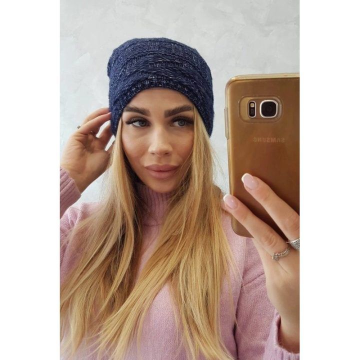 Moteriška žieminė kepurė su fliso pamušalu Edyta, tamsiai mėlyna