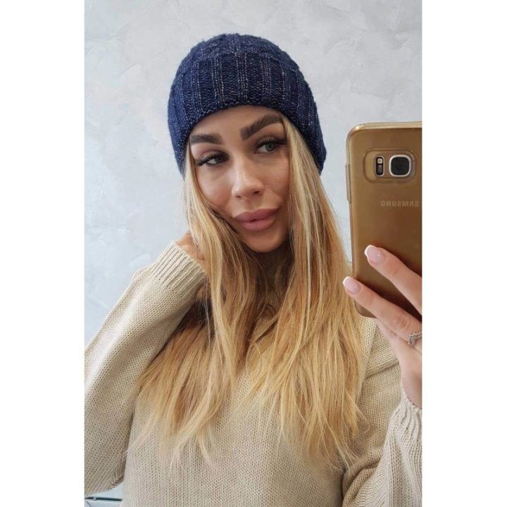 Moteriška žieminė kepurė atlenkiamu kraštu Ariana, tamsiai mėlyna