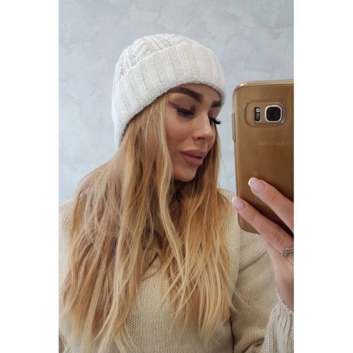 Moteriška žieminė kepurė su atlenkiamu kraštu Ariana, kreminė