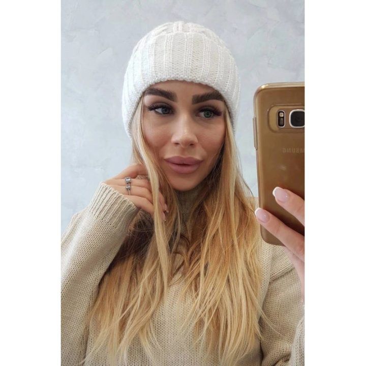 Moteriška žieminė kepurė su atlenkiamu kraštu Ariana, kreminė