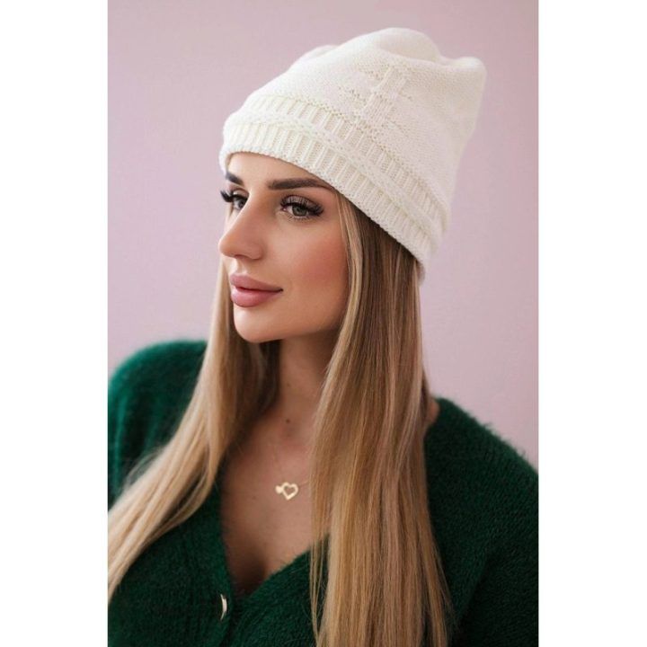Moteriška žieminė kepurė Kaja, kreminė