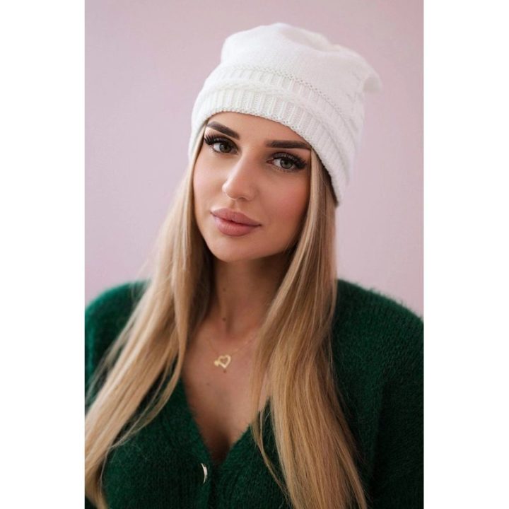 Moteriška žieminė kepurė Kaja, balta