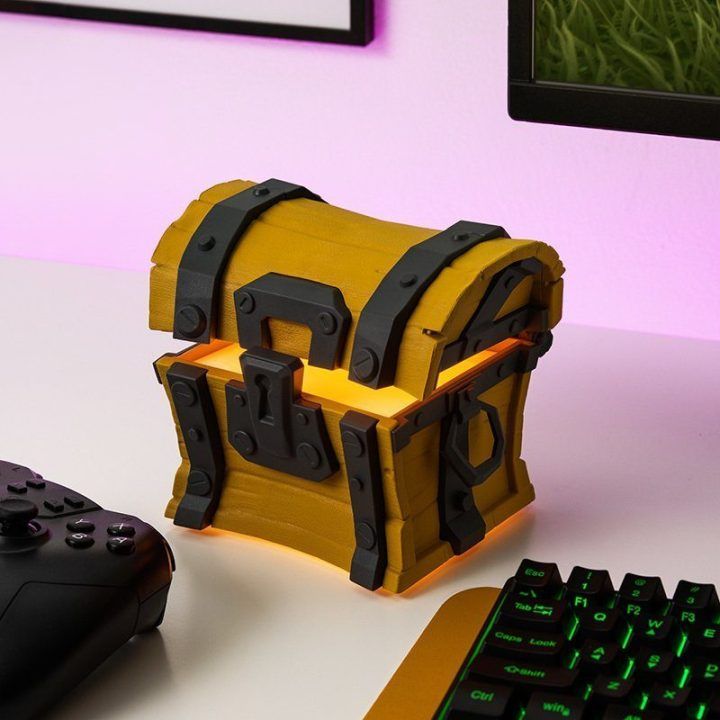 Dekoratyvinis LED šviestuvas Fortnite skrynios formos Paladone, 14,4 cm