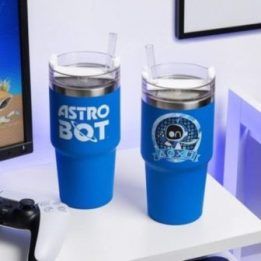 Kelioninis puodelis su šiaudeliu ir Astro Bot motyvu Paladone, 600 ml