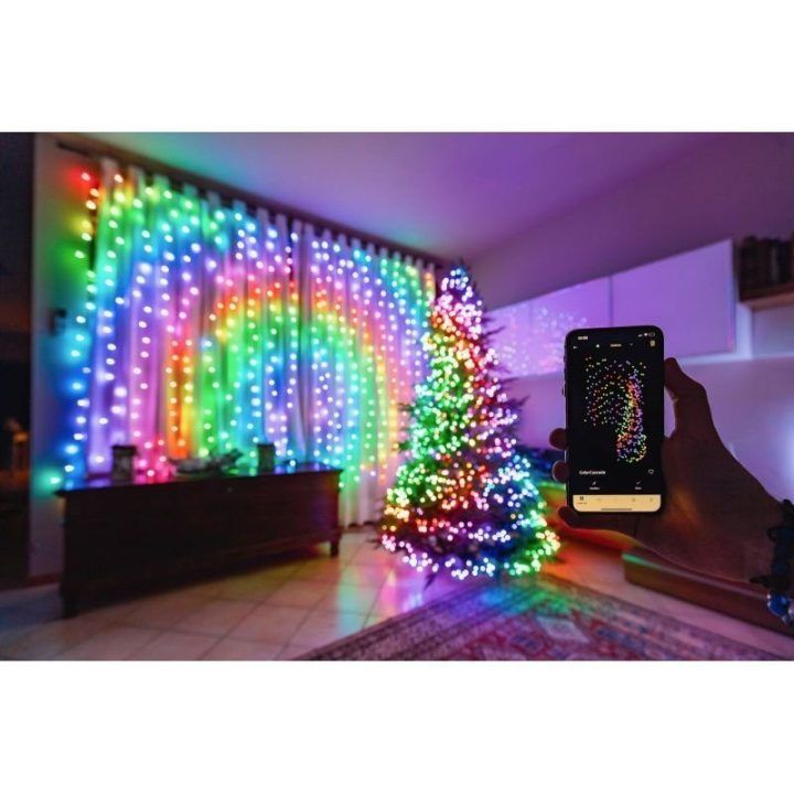 Išmanioji LED šviesų užuolaida Twinkly, 210 RGBW, 2,1 m, įvairiaspalvė