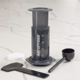 Rankinis kavos ruošimo įrenginys AeroPress, 250 ml, juodos ir skaidrios spalvos