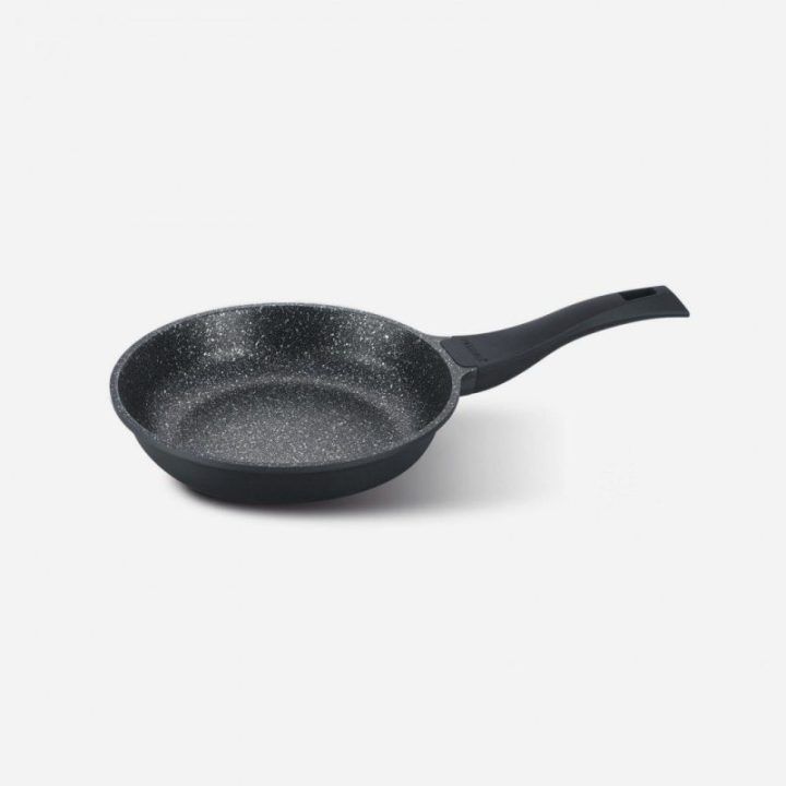 Keptuvė su 9 sluoksnių nelimpančia danga Pensofal Saxum, 28 cm, 2,9 l