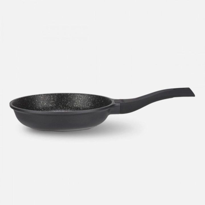 Keptuvė su 9 sluoksnių nelimpančia danga Pensofal Saxum, 28 cm, 2,9 l