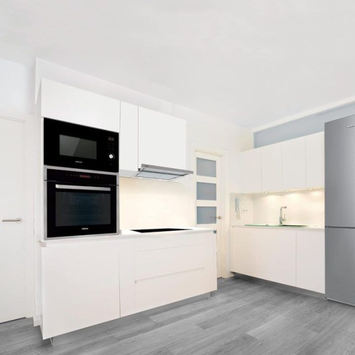 Elektrinė orkaitė Edesa EOE-7050 BK, 70 l, juoda ir nerūdijančiojo plieno spalvos