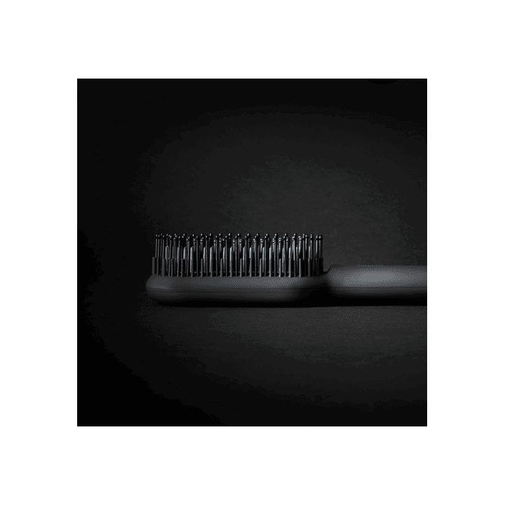 Keraminis plaukų tiesinimo šepetys su gilios formos šereliais Revamp Progloss Deepform, 130–210 °C