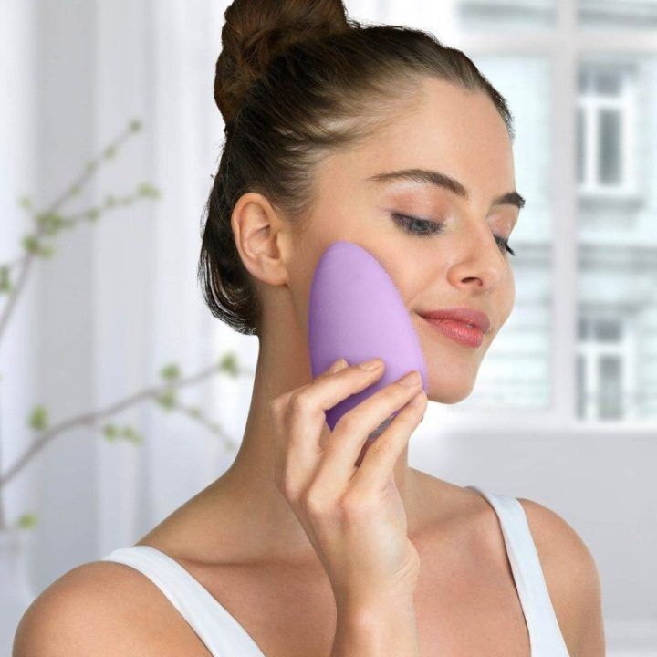 Silikoninis veido valymo šepetėlis Silkn Bright, violetinis