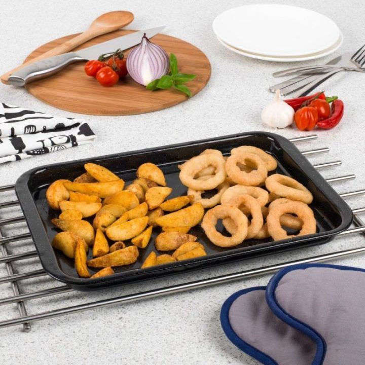 Kepimo skarda su stiklo emalio danga Russell Hobbs CW114712EU, 24,6 × 36 × 2,5 cm, juoda