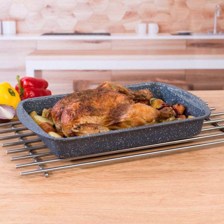 Kepimo skarda su nepridegančia danga Russell Hobbs Nightfall, 38 cm, mėlyno marmuro spalvos