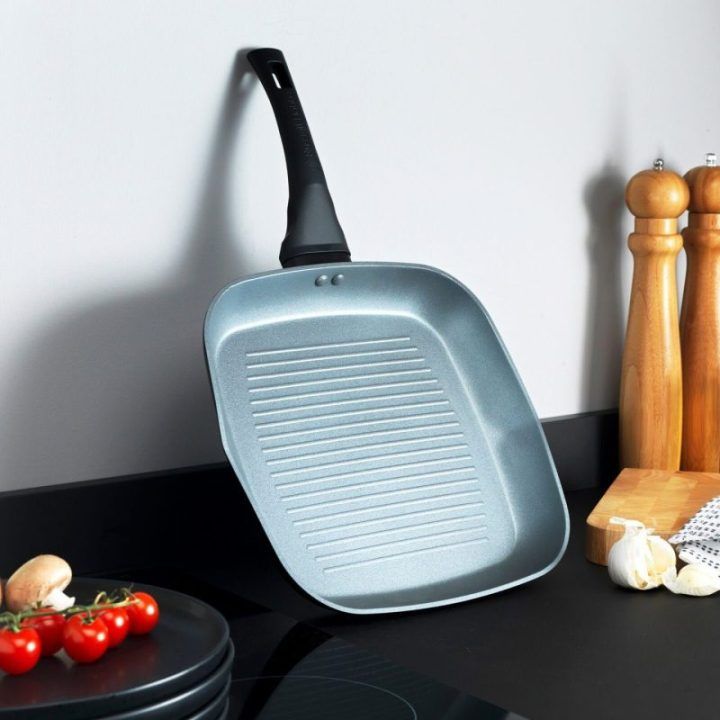 Aukšta grilio keptuvė Russell Hobbs Crystaltech, 28 cm