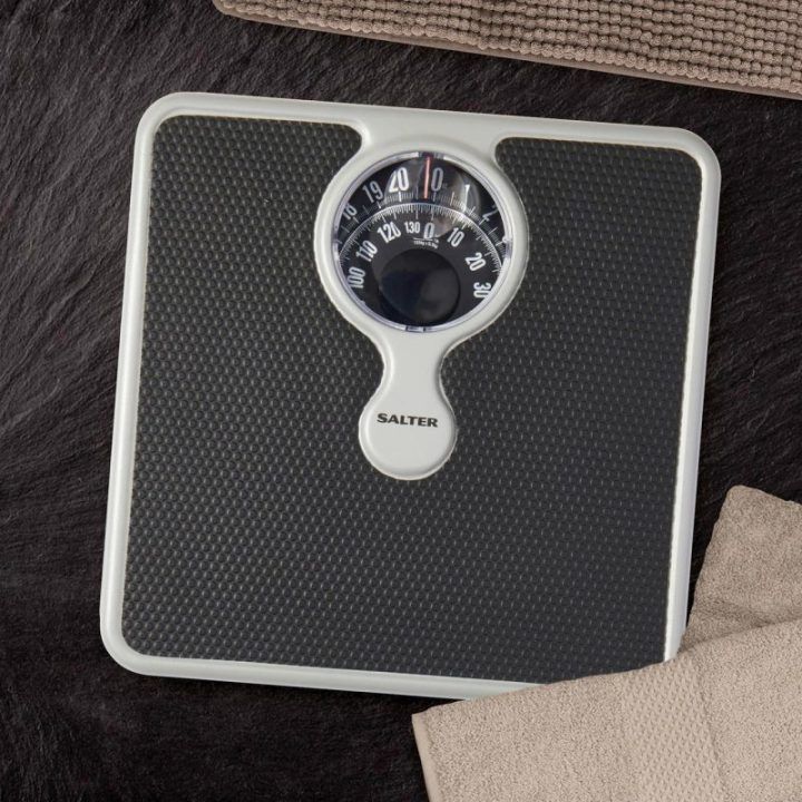 Mechaninės vonios svarstyklės su didinamuoju lęšiu Salter, iki 133 kg, sidabro spalvos su juoda