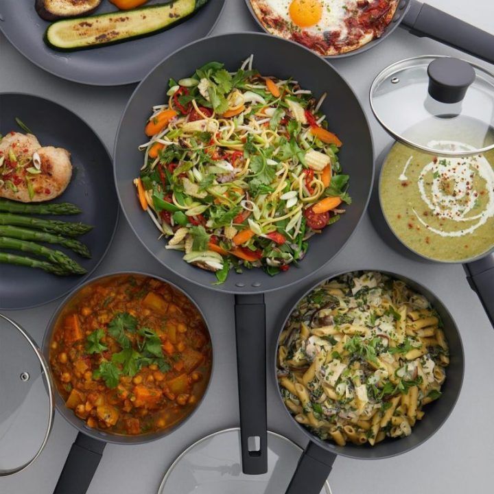 Wok keptuvė Russell Hobbs Shield, 28 cm, juoda