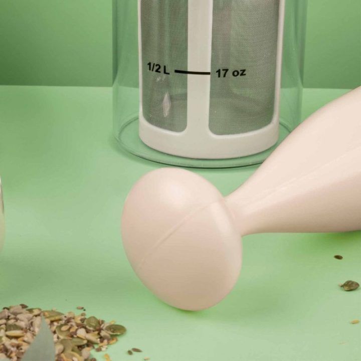 Rankinio trintuvo priedų rinkinys Jata JELV2300, 0,5 l ir 1 l