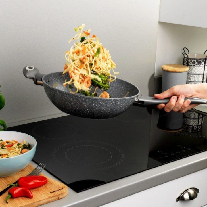 Wok keptuvė Salter Marblestone, 28 cm, pilka