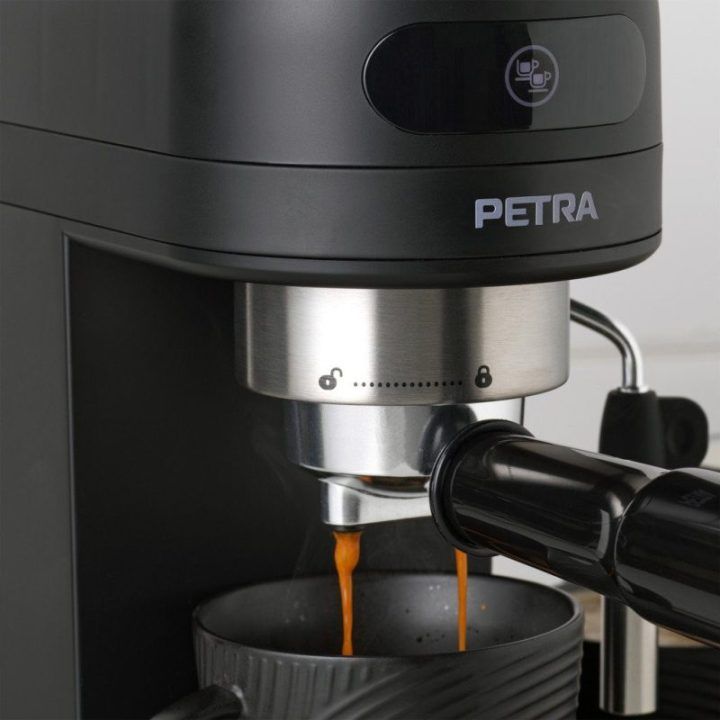 Espreso aparatas su pieno putų plakikliu Petra PT5240BVDE, 1465 W, 1,4 l