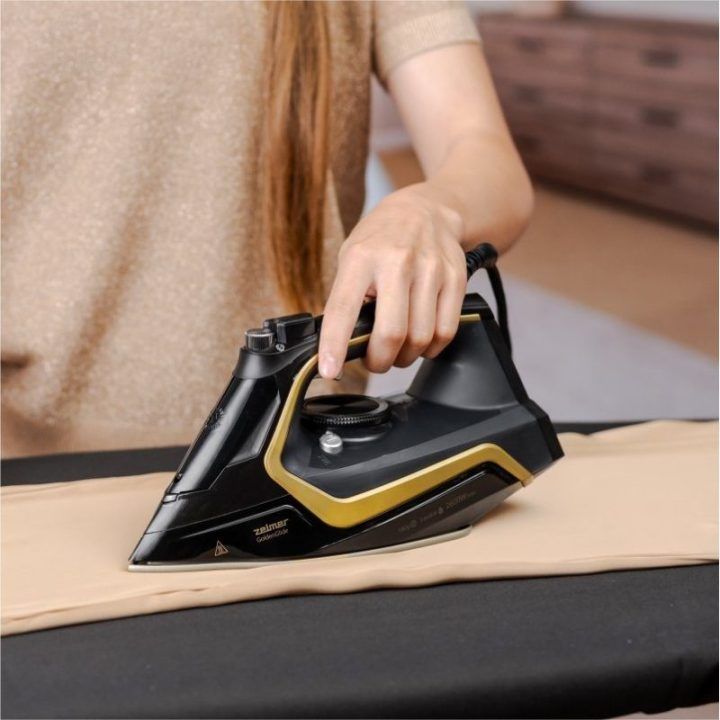 Garų lygintuvas su keraminiu padu Zelmer ZIR2620 Golden Glide, 2600 W, 280 ml