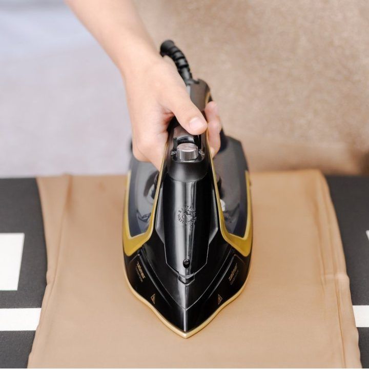 Garų lygintuvas su keraminiu padu Zelmer ZIR2620 Golden Glide, 2600 W, 280 ml