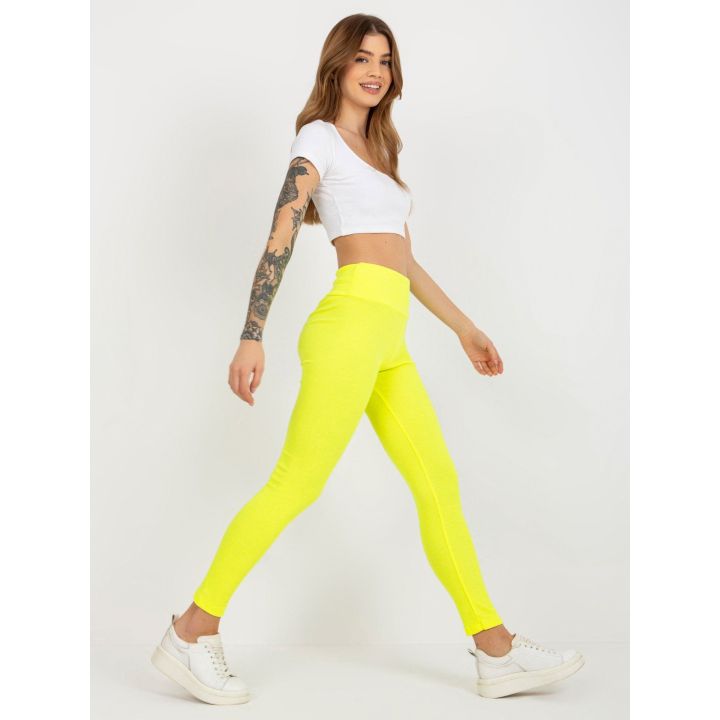 Kojinės fluo geltonos spalvos