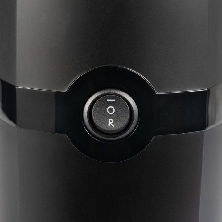 Lėtaeigė sulčiaspaudė su 7,8 cm tiekimo lataku Gastroback Vita Fresh, 200 W