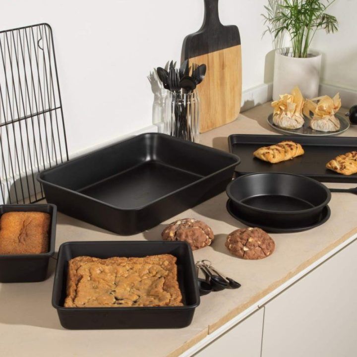 Kepimo skarda Salter Bakes, 36 cm, juoda