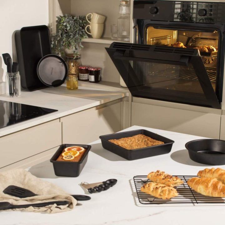 Kepimo skarda Salter Bakes, 36 cm, juoda