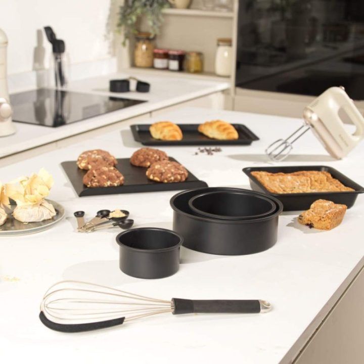 Kepimo skarda Salter Bakes, 32 cm, juoda