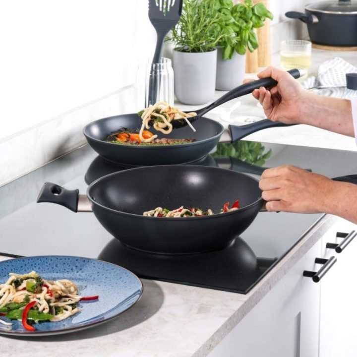 Wok keptuvė su nepridegančia danga Salter Marino, 28 cm