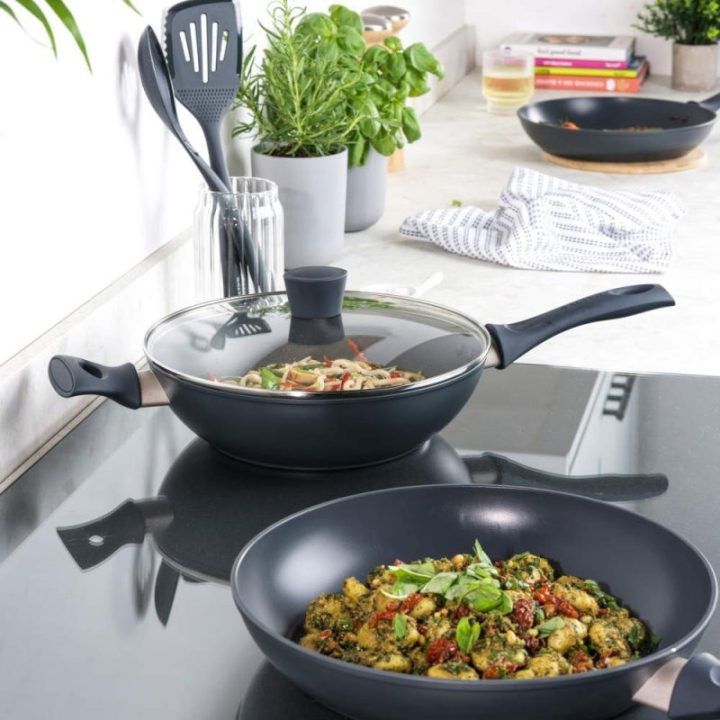 Wok keptuvė su nepridegančia danga Salter Marino, 28 cm