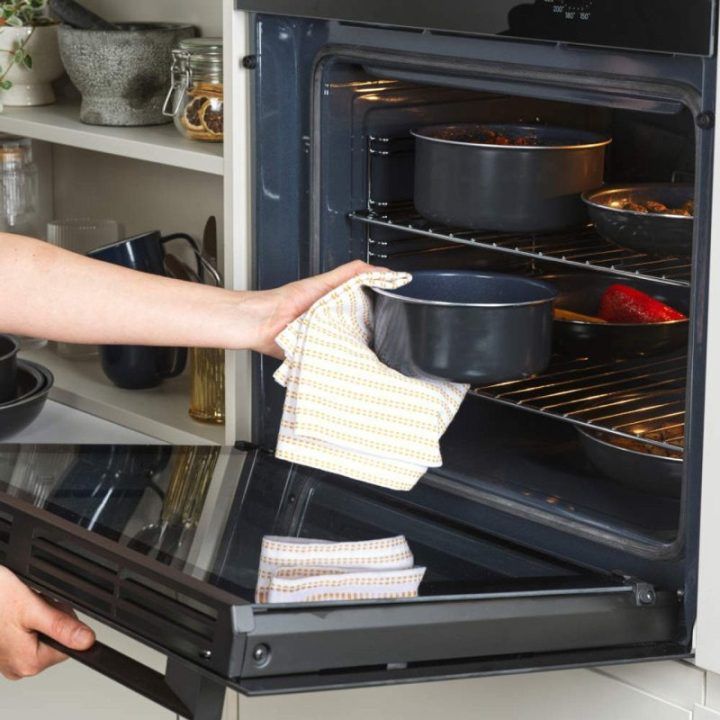 Keptuvių ir puodų rinkinys Russell Hobbs Smart Clip Marine, 8 vnt., tamsiai mėlynas