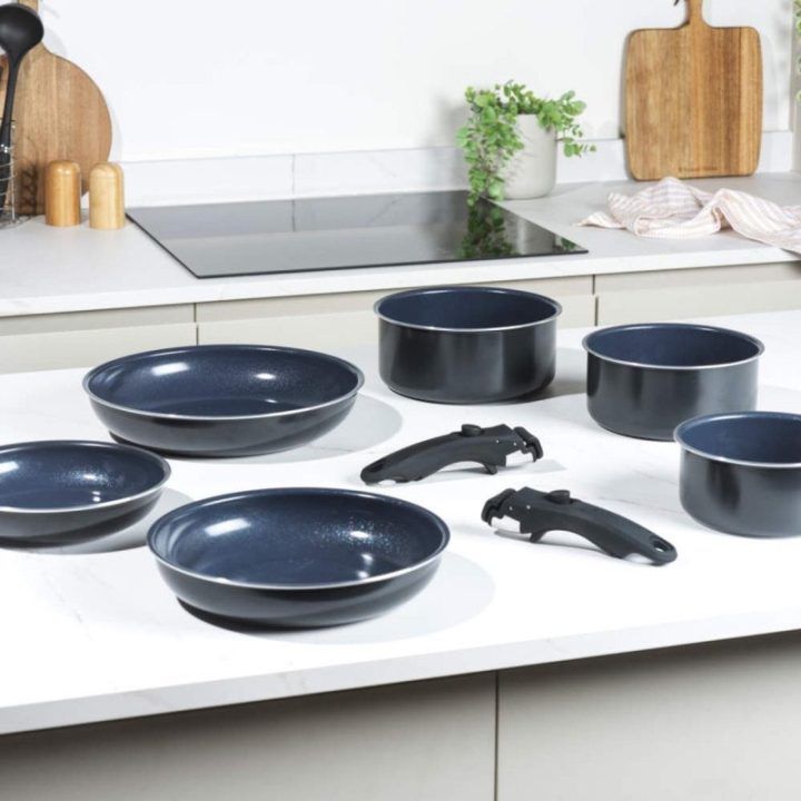 Keptuvių ir puodų rinkinys Russell Hobbs Smart Clip Marine, 8 vnt., tamsiai mėlynas