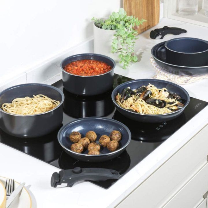 Keptuvių ir puodų rinkinys Russell Hobbs Smart Clip Marine, 8 vnt., tamsiai mėlynas