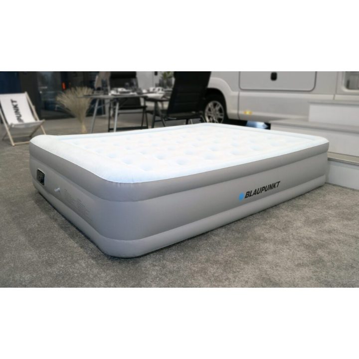 Pripučiamas čiužinys su vidiniu rėmu Blaupunkt IM820, 203 × 157 cm, 140 W