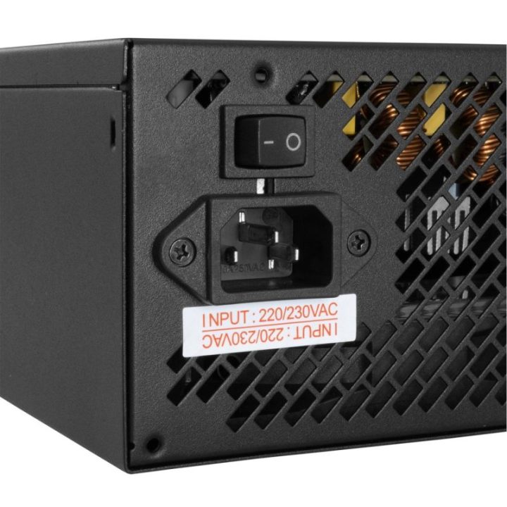 Visiškai modulinis maitinimo blokas White Shark Colonel-3, 600 W