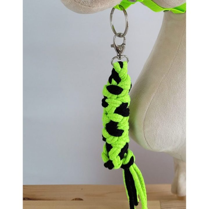 Hobby horse apynasris (kantaras) su pavadžiu, A3, juodas su juodu kailiuku, neoninis ir juodas - Super Hobby Horse