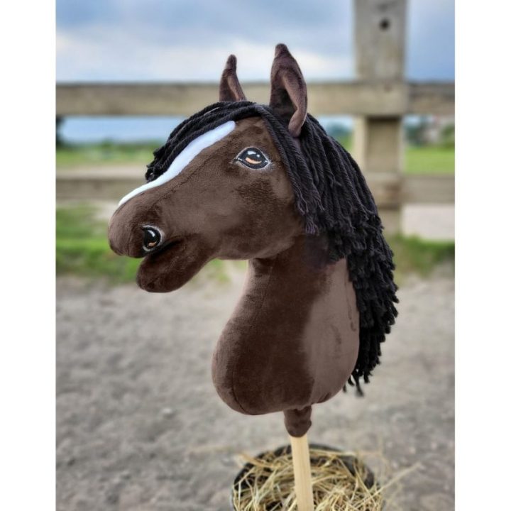 Hobby horse žirgas ant lazdos A3, tamsiai bėras (tamsiai rudas) - Super Hobby Horse Premium