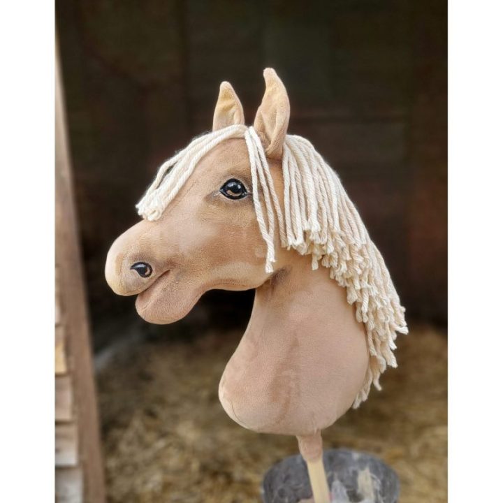 Hobby horse žirgas ant lazdos A3, palomino (auksinis su šviesiais karčiais) - Super Hobby Horse Premium