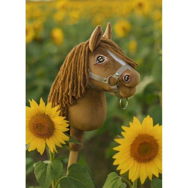 Hobby horse žirgas ant lazdos A5, šviesiai sartas (šviesiai rusvai rudas) - Super Hobby Horse Premium