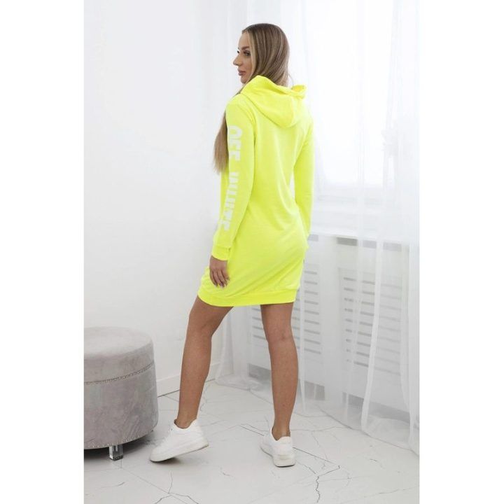 Medvilninė suknelė su užrašu „off white“, geltona
