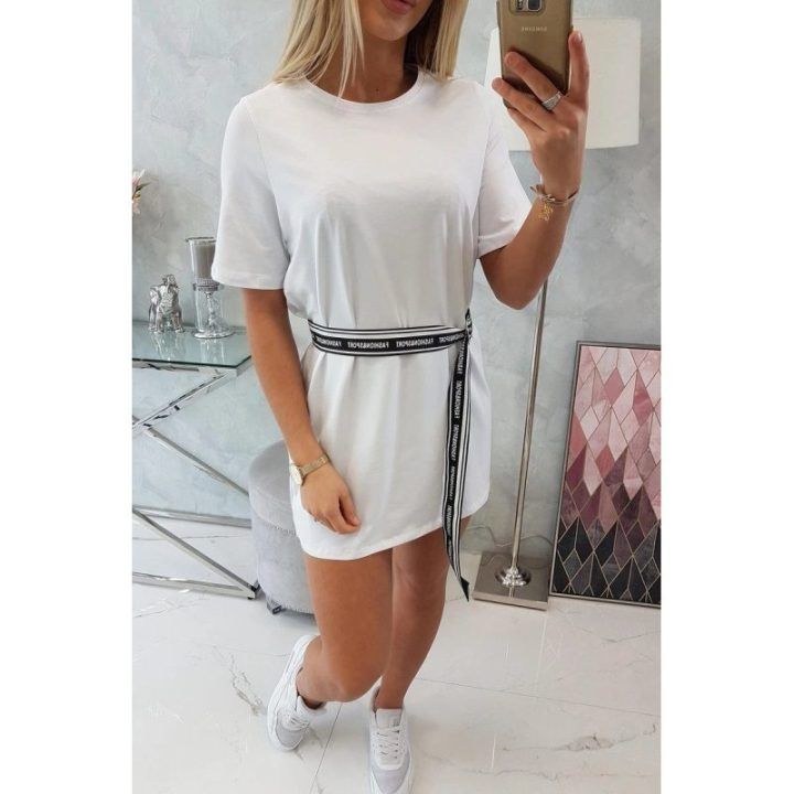 Medvilninė suknelė su dekoratyviniu diržu, balta