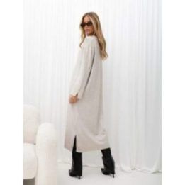 Moteriška laisvo kirpimo suknelė su apykakle Italy Moda, smėlio