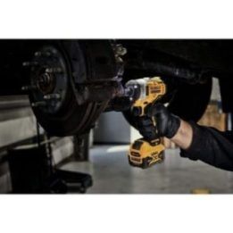 Akumuliatorinis smūginis veržliasukis DEWALT DCF901P2, juodas ir geltonas