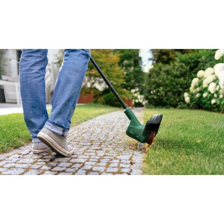Trimeris Bosch EasyGrassCut 18V-26, žalias ir juodas