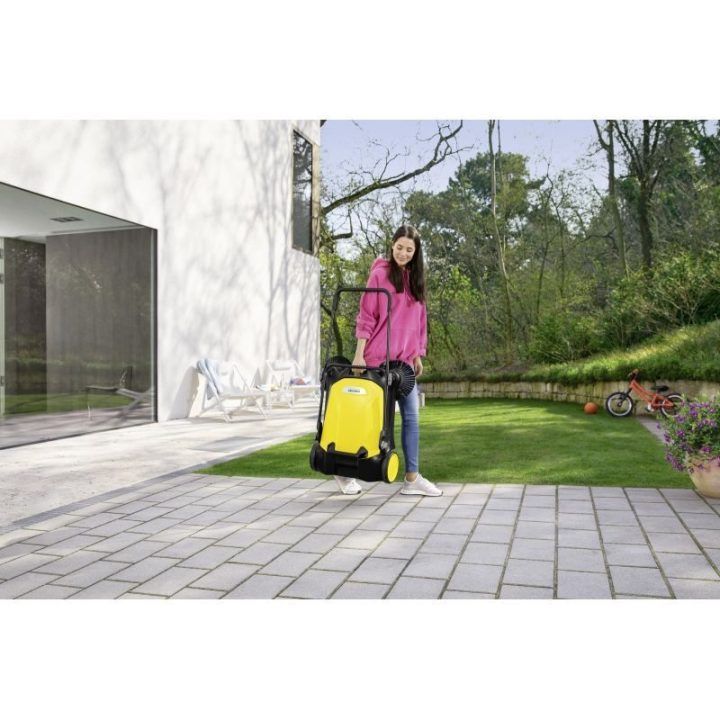 Rankinė šluojamoji mašina Kärcher S4 Twin, 68 cm, juoda ir geltona